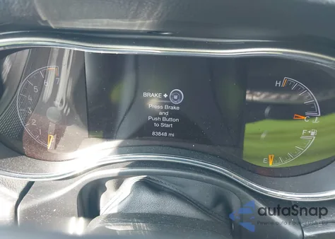 2018 Jeep Grand Cherokee Altitude 4X4 z USA, uszkodzony, nr VIN 1C4RJFAG7JC465748